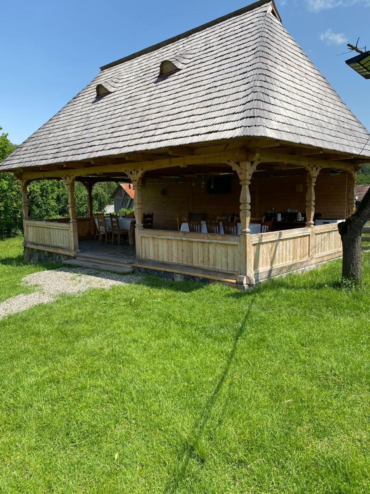 Ferienwohnung Casuta Din Gradina Breb Exterior foto