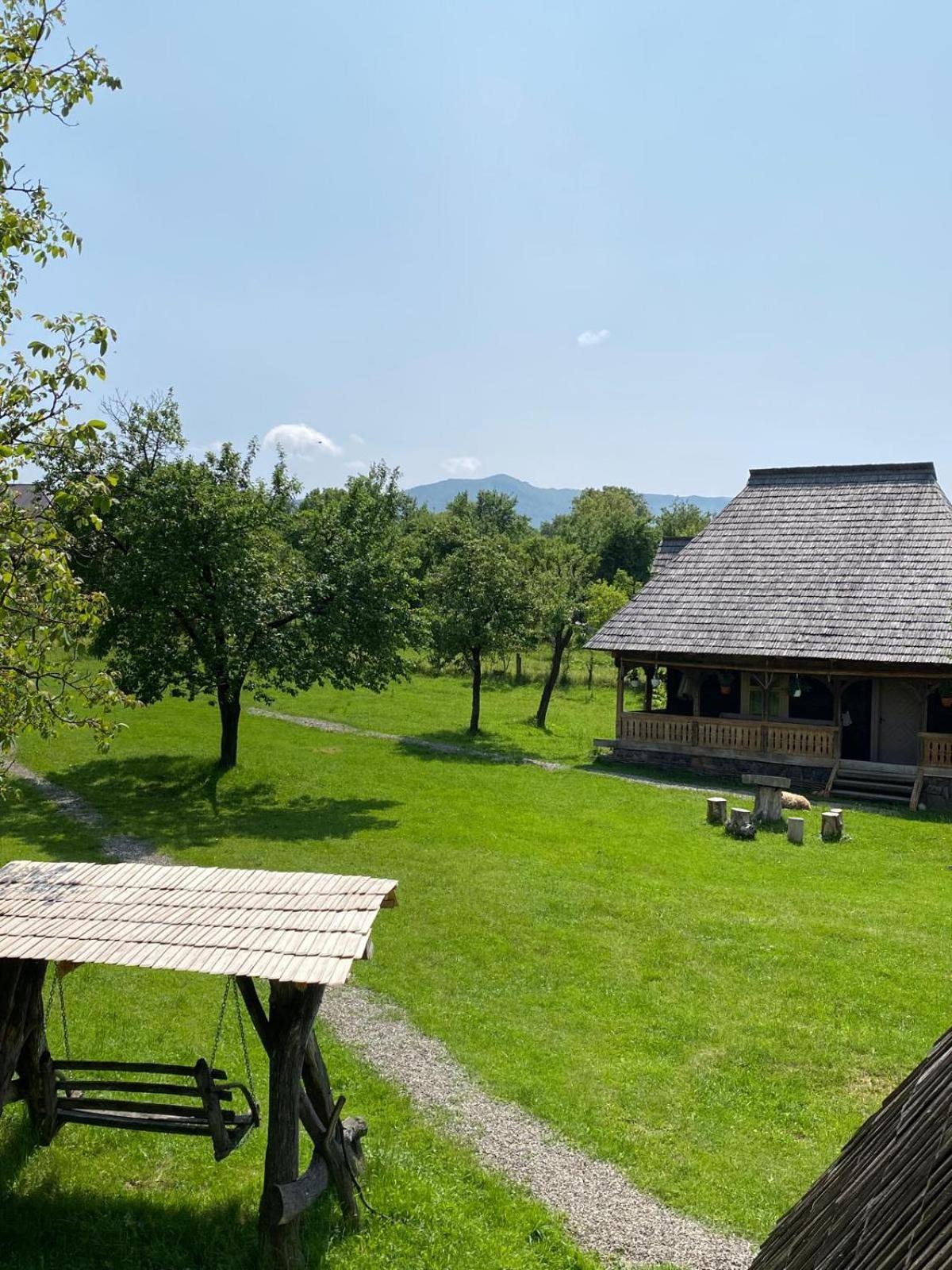 Ferienwohnung Casuta Din Gradina Breb Exterior foto